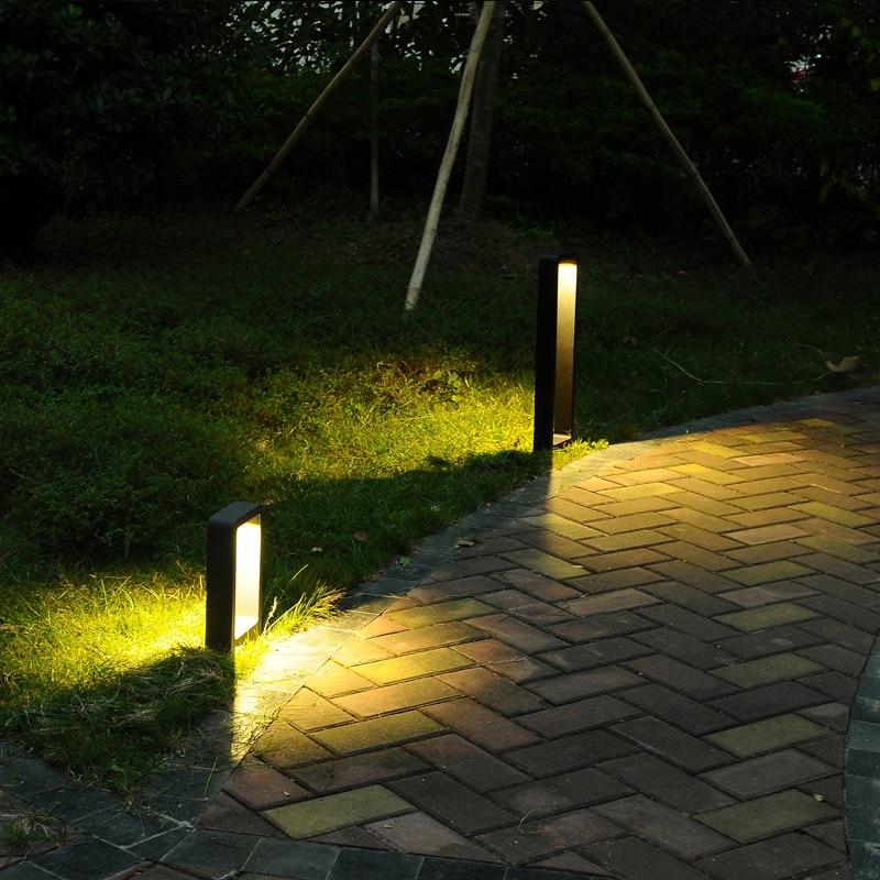 Breckyn - Moderne Schwarzrahmen-Gartenleuchte